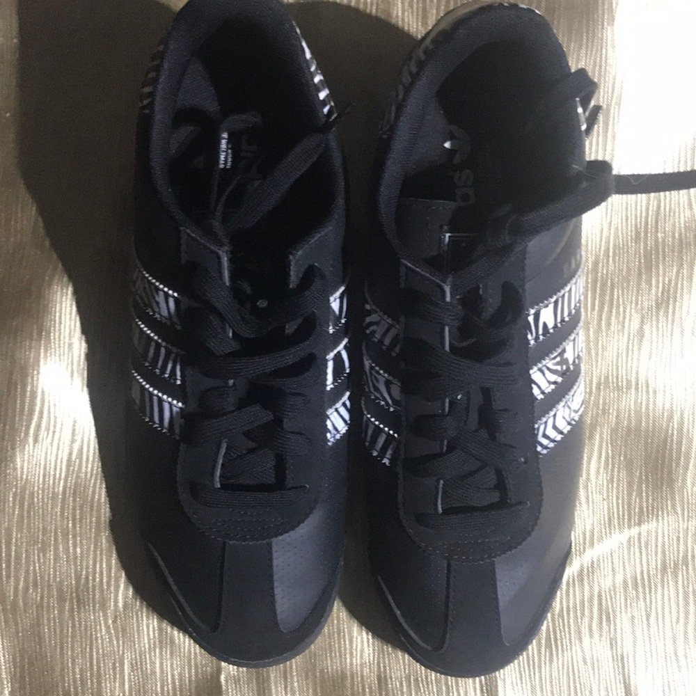 Adidas Black Zebra Samoa